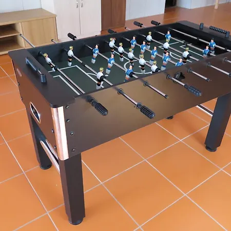 帕鲁里奥维拉酒店 公寓 *