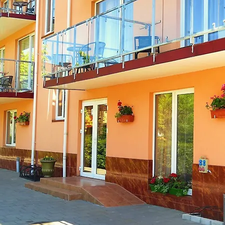 帕鲁里奥维拉酒店